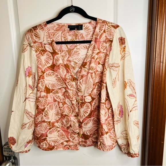 Tahari Tops - Tahari 100% Linen Boho Floral Botanical Print Long Sleeved Blouse Size Small Top